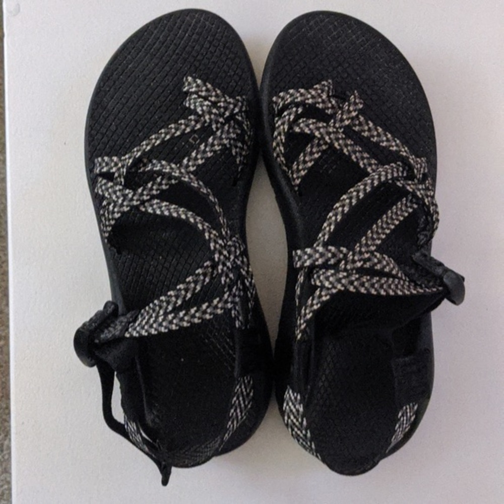 Women’s Chacos size 8